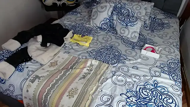 Chantal hott online show from 03/19/26, 08:35