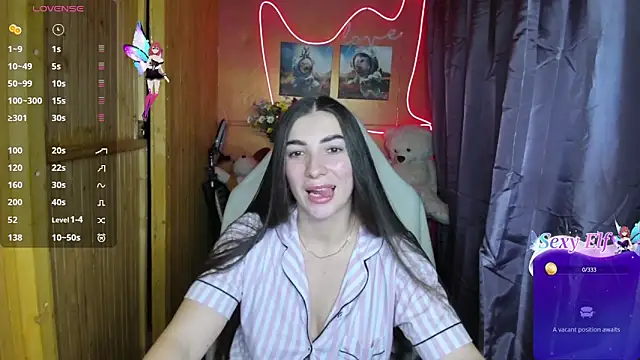 Snapshot of Fiery_Brunette_ chatting on 01/08/25, 12:05 Fiery Brunette online show from 01/08/25, 12:05