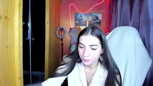 Snapshot of Fiery_Brunette_ chatting on 04/28/26, 07:13 Fiery Brunette online show from 04/28/26, 07:13