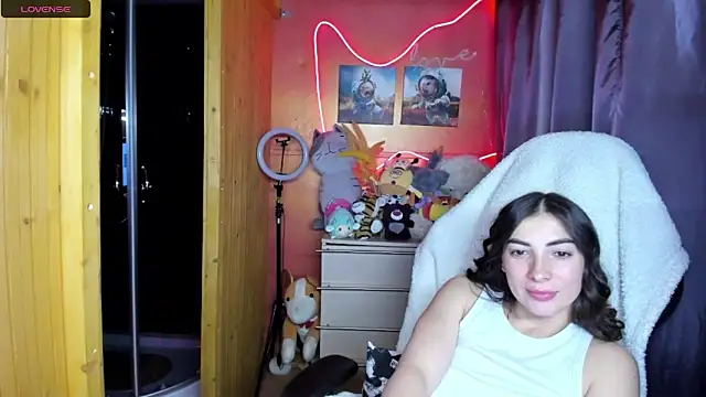 Snapshot of Fiery_Brunette_ chatting on 05/23/26, 04:44 Fiery Brunette online show from 05/23/26, 04:44