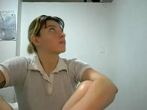 Mia foster1 online show from 05/21/26, 02:07