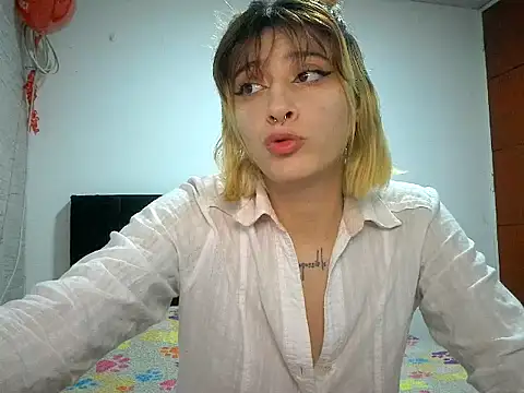 Mia foster1 online show from 05/26/26, 11:01