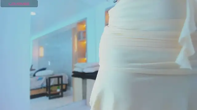 sabrina shark  online show from 10/30/25, 03:08