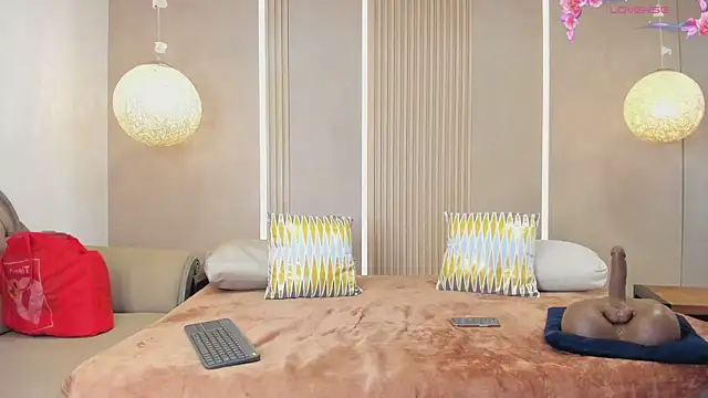 sabrina shark  online show from 02/25/26, 01:37