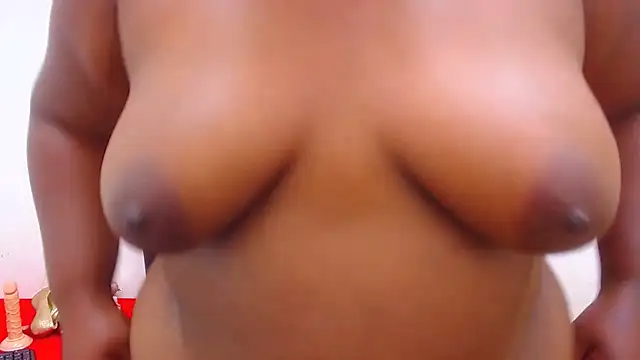 JUICYASSxxx online show from 03/18/25, 02:36