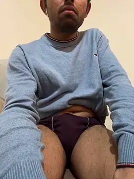 Snapshot of rhuh3991 chatting on 01/14/25, 04:29 rhuh3991 online show from 01/14/25, 04:29