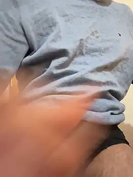 Snapshot of rhuh3991 chatting on 02/01/25, 11:21 rhuh3991 online show from 02/01/25, 11:21