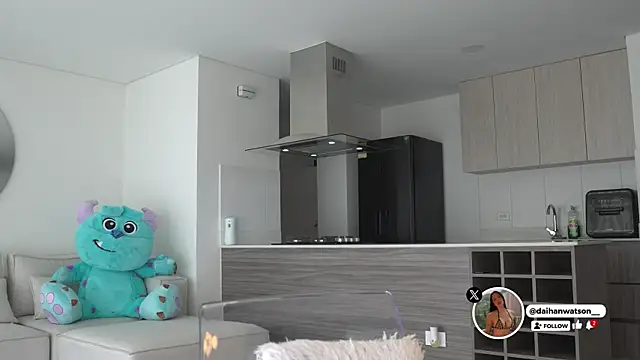 Daihanwatson  online show from 04/21/26, 09:06