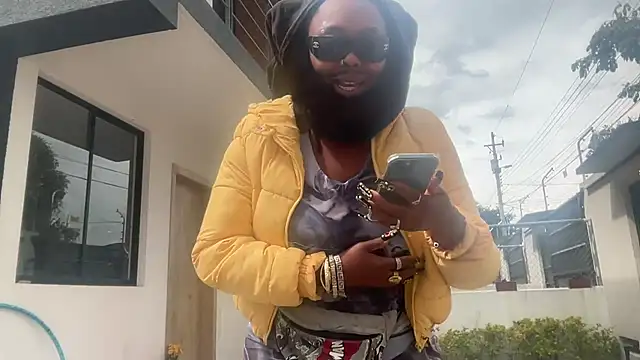 ChocolateCakeQueen online show from 10/30/25, 07:25