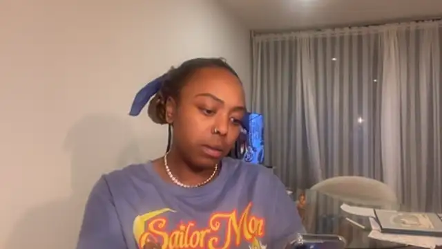 ChocolateCakeQueen online show from 12/04/25, 12:20