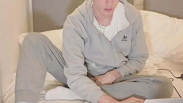 twinkyjd  online show from 04/21/26, 09:39