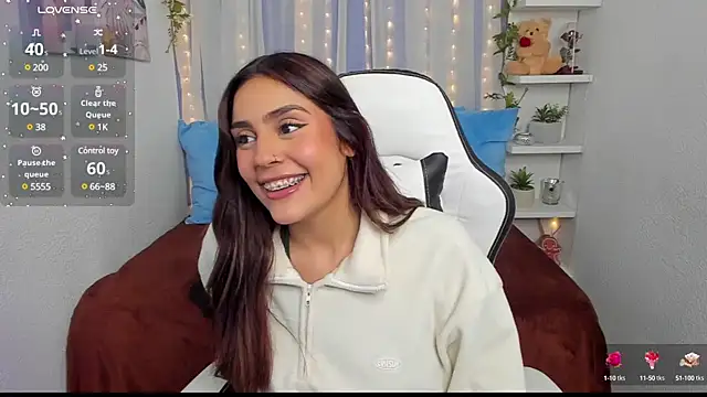 HazzelGray online show from 02/16/25, 07:16