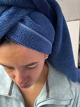 hannahb-e online show from 04/02/26, 02:37