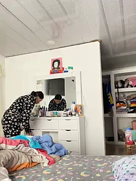 hannahb-e online show from 04/19/26, 03:00