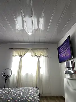 hannahb-e online show from 05/29/26, 01:53