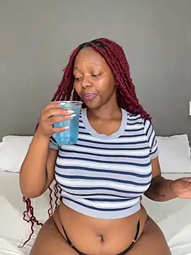 Jazmine-Blue online show from 04/07/26, 10:37