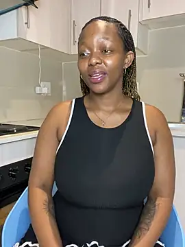 Snapshot of Jazmine-Blue chatting on 04/26/26, 11:52 Jazmine-Blue online show from 04/26/26, 11:52