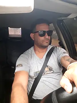 hecwil8 online show from 11/04/25, 11:42