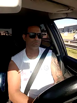 hecwil8 online show from 12/19/25, 12:01