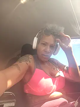 CeceilaMoon online show from 03/26/26, 06:46