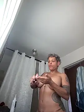 CeceilaMoon online show from 04/15/26, 07:10