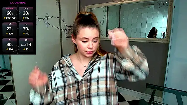 IsabellaBler online show from 12/29/24, 09:39