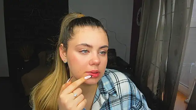 IsabellaBler online show from 03/04/26, 06:41