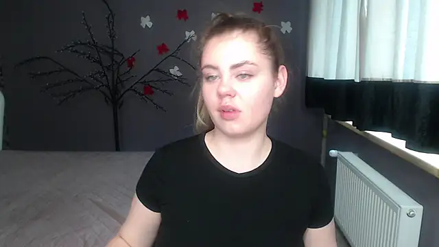 IsabellaBler online show from 04/10/26, 05:45