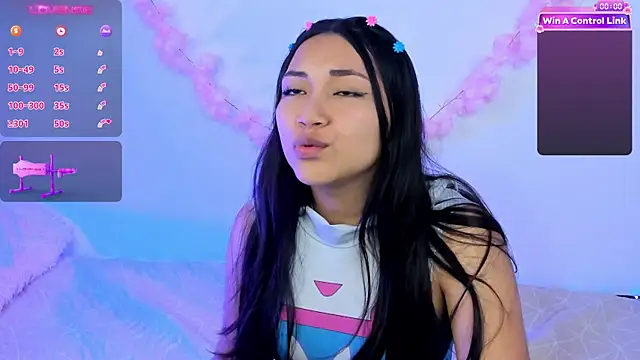 Snapshot of pauline_golden1 chatting on 01/03/25, 07:49 pauline golden1 online show from 01/03/25, 07:49