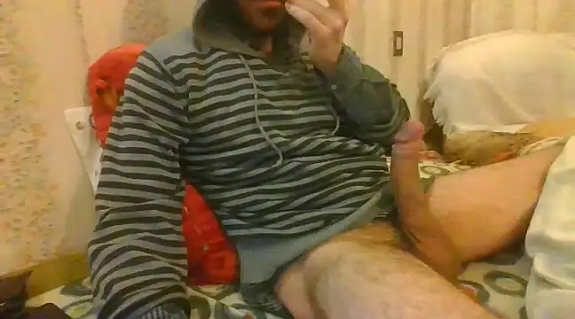 Snapshot of tozebrito_hd chatting on 02/14/25, 09:45 tozebrito hd online show from 02/14/25, 09:45