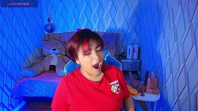 NicolleTaylor online show from 02/01/26, 04:33