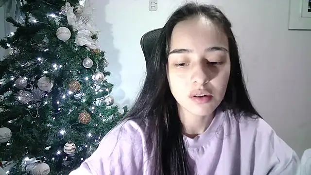 Snapshot of aineangeel chatting on 01/13/25, 11:49 aineangeel online show from 01/13/25, 11:49