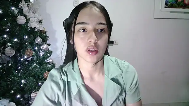 Snapshot of aineangeel chatting on 01/22/25, 11:53 aineangeel online show from 01/22/25, 11:53