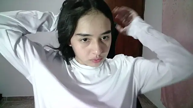 Snapshot of aineangeel chatting on 10/07/25, 01:25 aineangeel online show from 10/07/25, 01:25