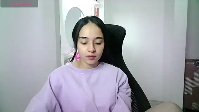 Snapshot of aineangeel chatting on 06/14/26, 12:08 aineangeel online show from 06/14/26, 12:08