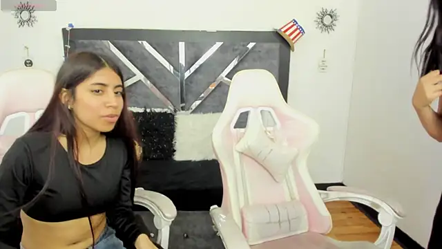 Snapshot of iam_sofiia chatting on 03/20/25, 08:51 iam sofiia online show from 03/20/25, 08:51
