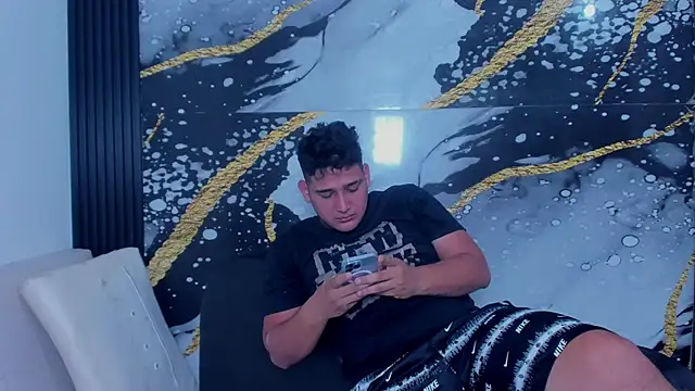 sweethot    online show from 09/21/25, 02:19