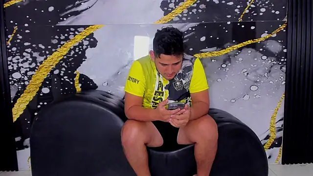 sweethot    online show from 10/04/25, 03:10