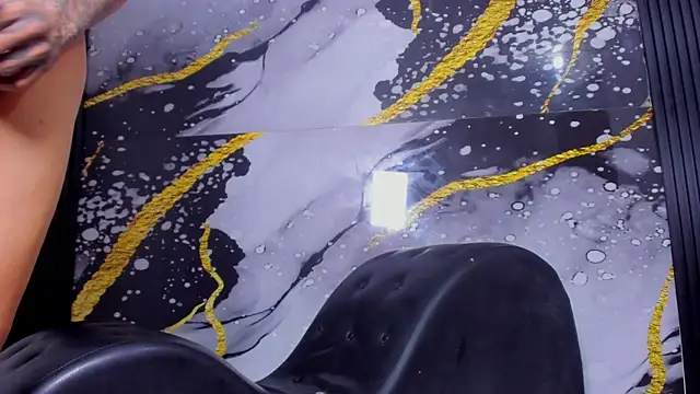 sweethot    online show from 10/06/25, 02:36