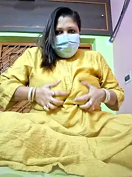 Snapshot of kunjan789 chatting on 02/15/25, 01:42 kunjan789 online show from 02/15/25, 01:42