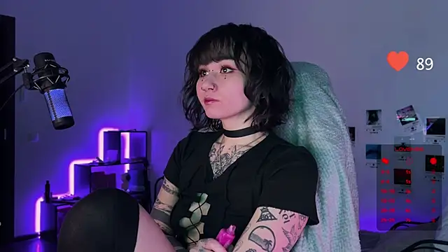 deadlysweet online show from 02/15/25, 09:59