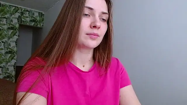 Snapshot of Olivia_shine chatting on 02/08/25, 05:29 Olivia shine online show from 02/08/25, 05:29