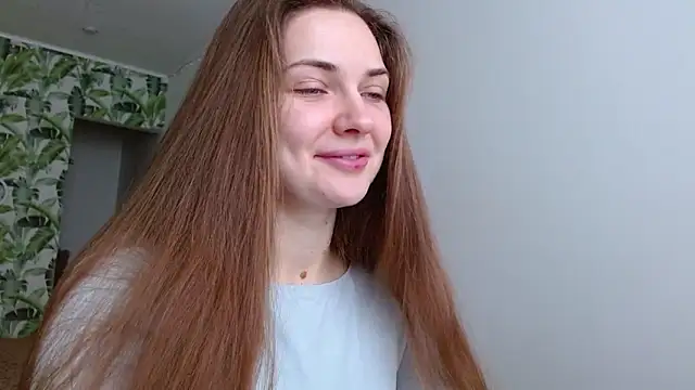 Snapshot of Olivia_shine chatting on 02/16/25, 05:26 Olivia shine online show from 02/16/25, 05:26