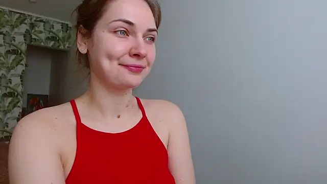 Snapshot of Olivia_shine chatting on 03/06/25, 05:24 Olivia shine online show from 03/06/25, 05:24