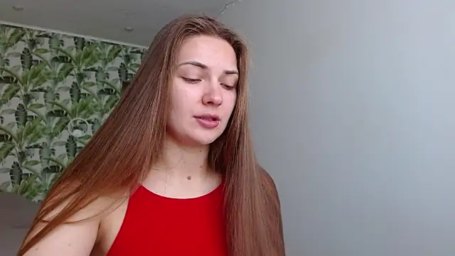 Snapshot of Olivia_shine chatting on 09/25/25, 04:27 Olivia shine online show from 09/25/25, 04:27