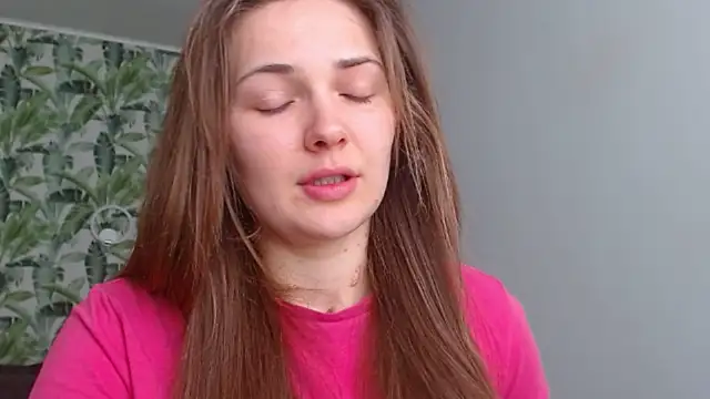 Olivia shine online show from 03/29/26, 07:30