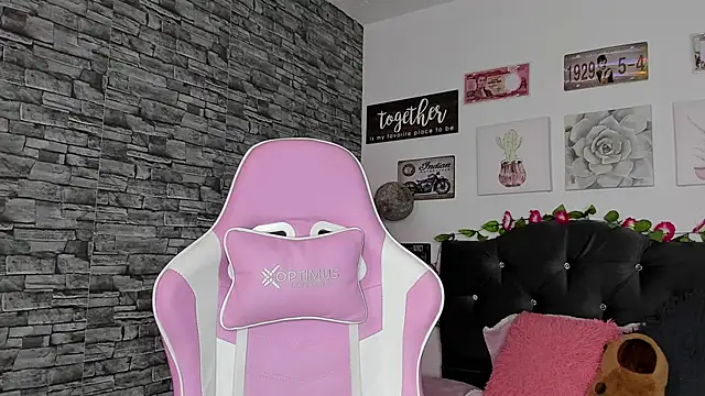 olivia22love online show from 02/11/25, 03:08