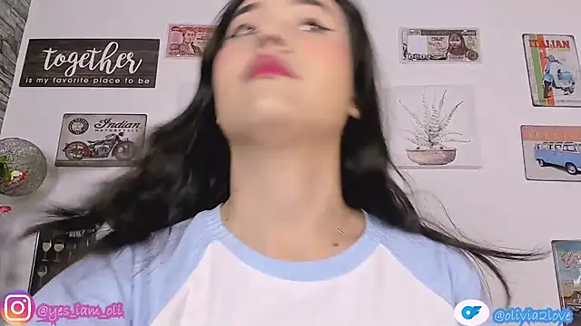 olivia22love online show from 09/27/25, 10:15