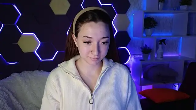 Snapshot of YasmineWest chatting on 12/20/24, 01:14 YasmineWest online show from 12/20/24, 01:14