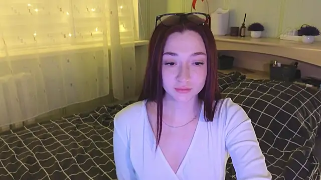 Snapshot of YasmineWest chatting on 01/13/25, 01:49 YasmineWest online show from 01/13/25, 01:49